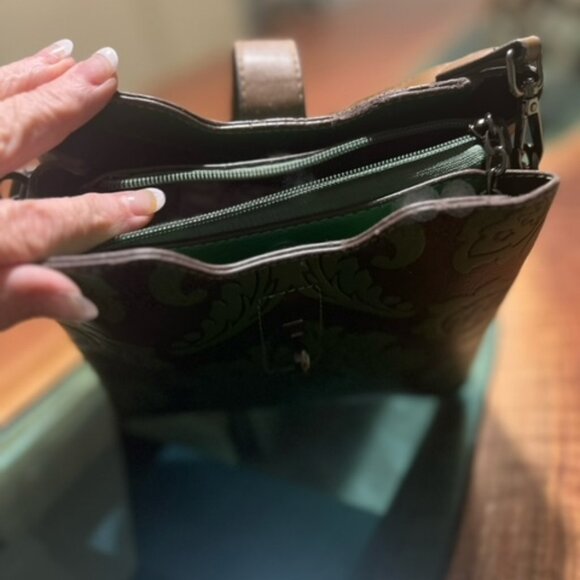 Dark Green Leather Purse With 2 Straps - Picture 5 of 5